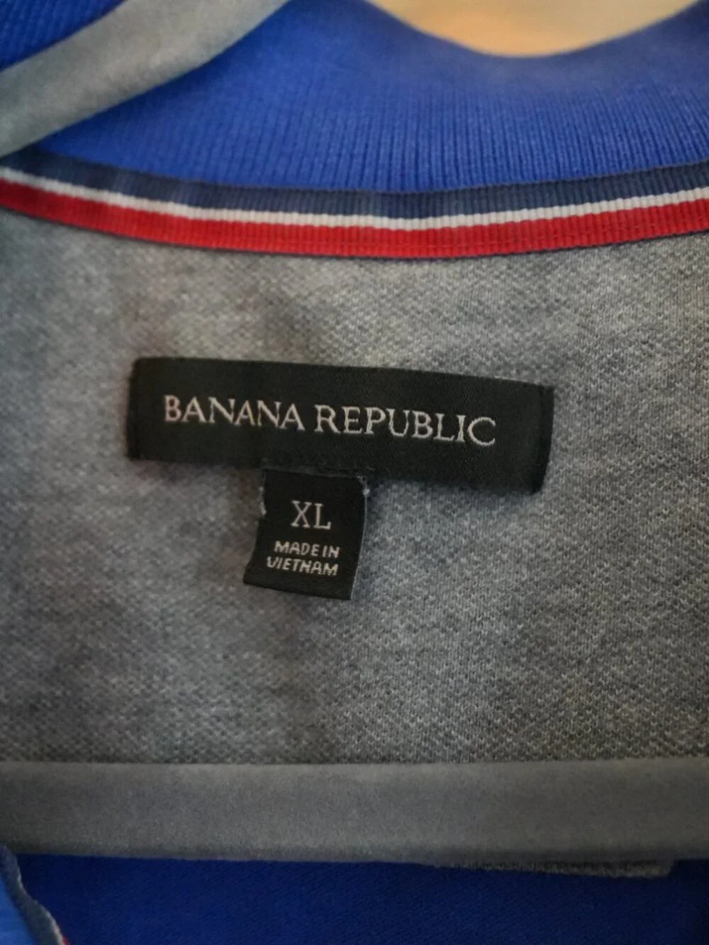 Men's Blue Banana Republic Polo Shirt Size XL - in excellent condition